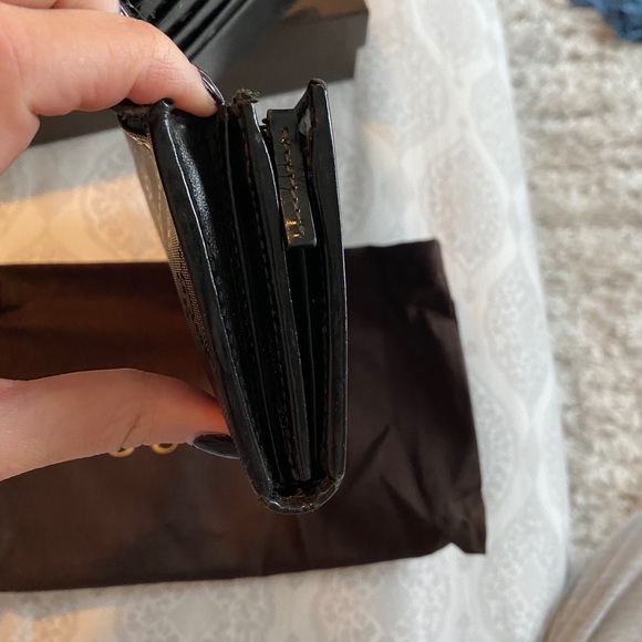 Gucci GG Wallet - Picture 4 of 6